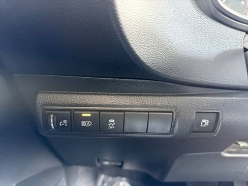 Used 2024 Toyota Corolla SE FWD image 20