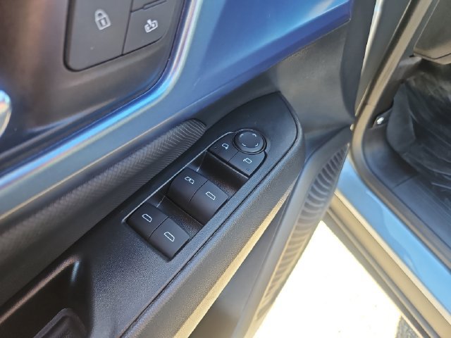 Used 2024 Chevrolet Equinox EV LT FWD image 11