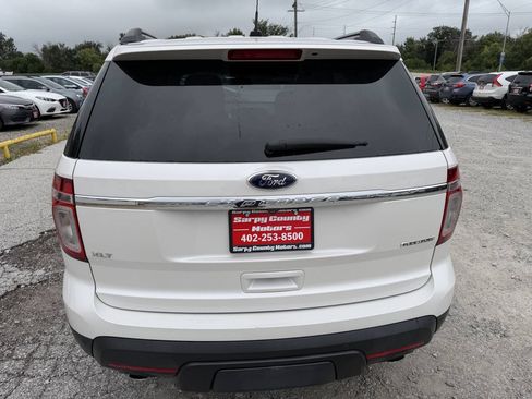 Used 2015 Ford Explorer XLT w/ Equipment Group 202B FWD image 5