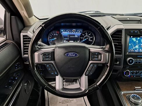 Used 2018 Ford Expedition Platinum image 9