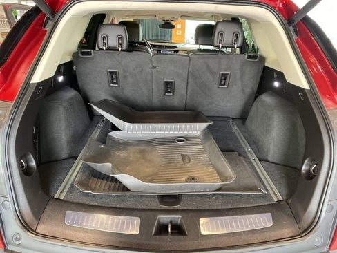 Used 2019 Cadillac XT5 Luxury w/ Advanced Security Package image 30