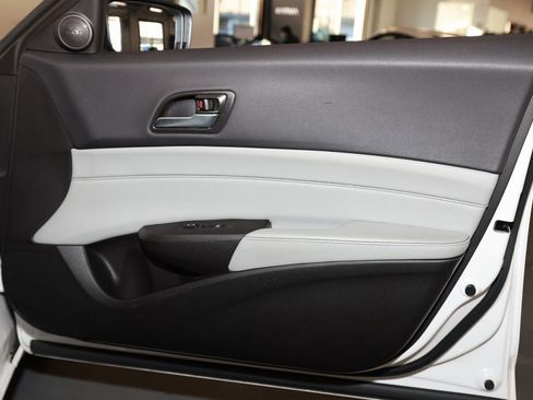 Used 2021 Acura ILX w/ Premium Package image 19