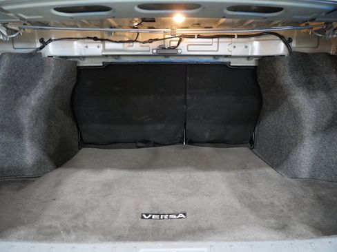 Used 2023 Nissan Versa SV image 23