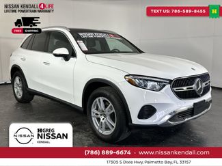 Used 2025 Mercedes-Benz GLC 300 video 2