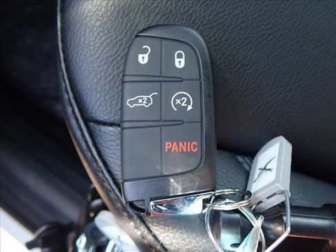 New 2026 Jeep Compass Latitude w/ Sun and Sound Group image 27