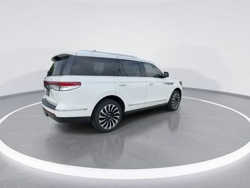 Certified 2024 Lincoln Navigator Black Label AWD/4WD image 7