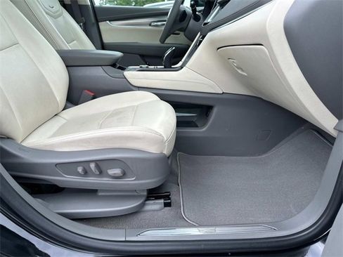 Certified 2022 Cadillac XT5 Premium Luxury image 51