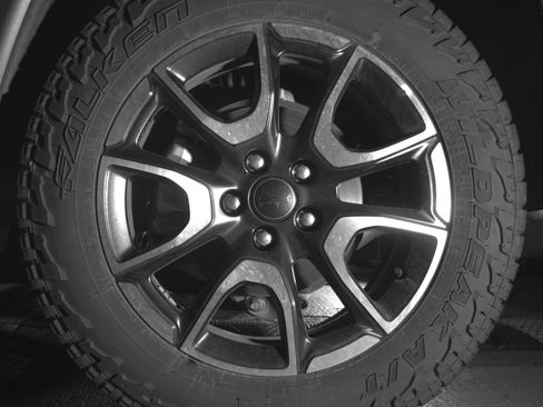 Used 2025 Jeep Compass Trailhawk AWD/4WD image 14