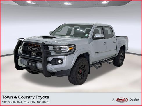 Used 2021 Toyota Tacoma TRD Sport w/ TRD Premium Sport Package AWD/4WD image 1