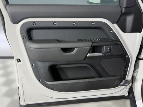 New 2026 Land Rover Defender 110 X AWD/4WD image 21