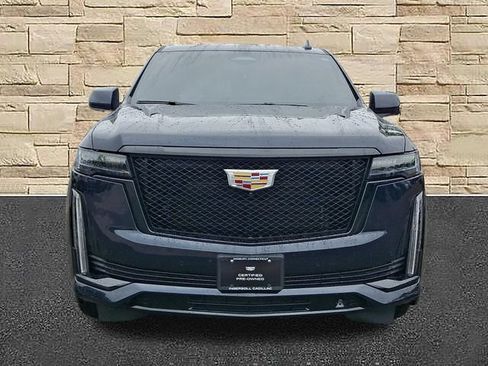 Used 2023 Cadillac Escalade Sport Platinum AWD/4WD image 5