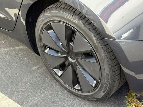 Used 2024 Tesla Model 3 Standard Range RWD image 17