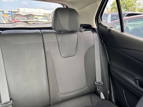 Used 2025 Buick Encore GX Preferred FWD image 38
