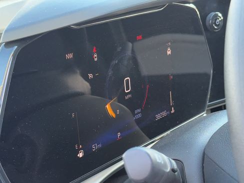 Used 2024 Chevrolet Trax LT FWD image 21