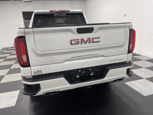 Used 2022 GMC Sierra 1500 Denali w/ Denali Reserve Package image 3