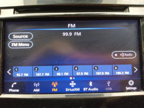 Used 2020 Nissan Rogue Sport SL w/ Premium Package FWD image 25