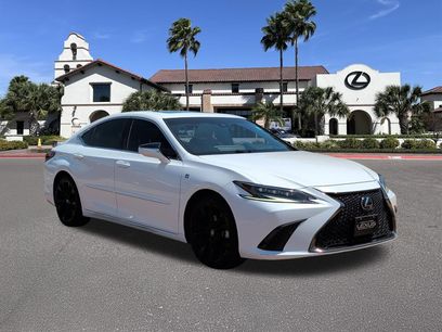 Used 2023 Lexus ES 350 F Sport w/ Accessory Package (Z2)