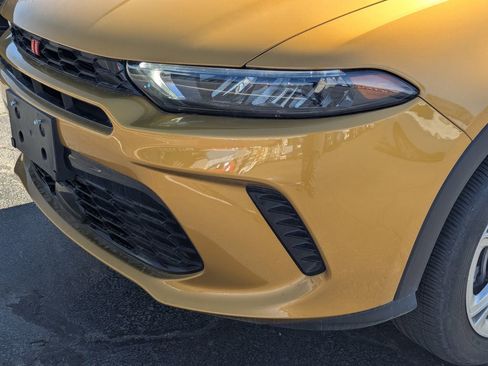 Used 2024 Dodge Hornet GT image 12