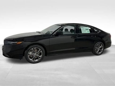 New 2025 Honda Accord EX-L image 2