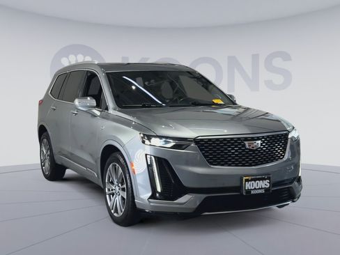 Used 2024 Cadillac XT6 Premium Luxury w/ LPO, Floor Liner Package AWD/4WD image 2