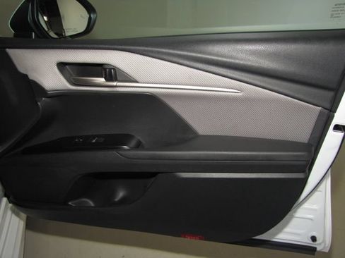 Used 2025 Toyota Camry SE w/ Multimedia Upgrade Package FWD image 22