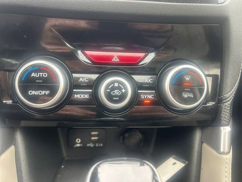 Used 2023 Subaru Forester Limited image 28