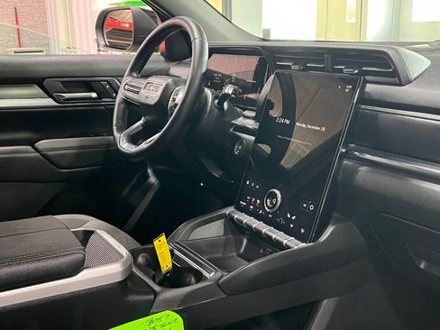 Certified 2025 GMC Terrain Elevation image 9