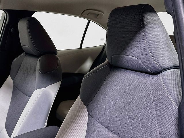 Used 2021 Toyota Corolla LE FWD image 19