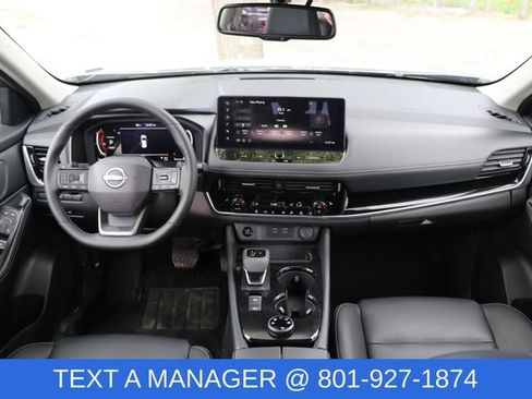 Used 2026 Nissan Rogue SL AWD/4WD image 17