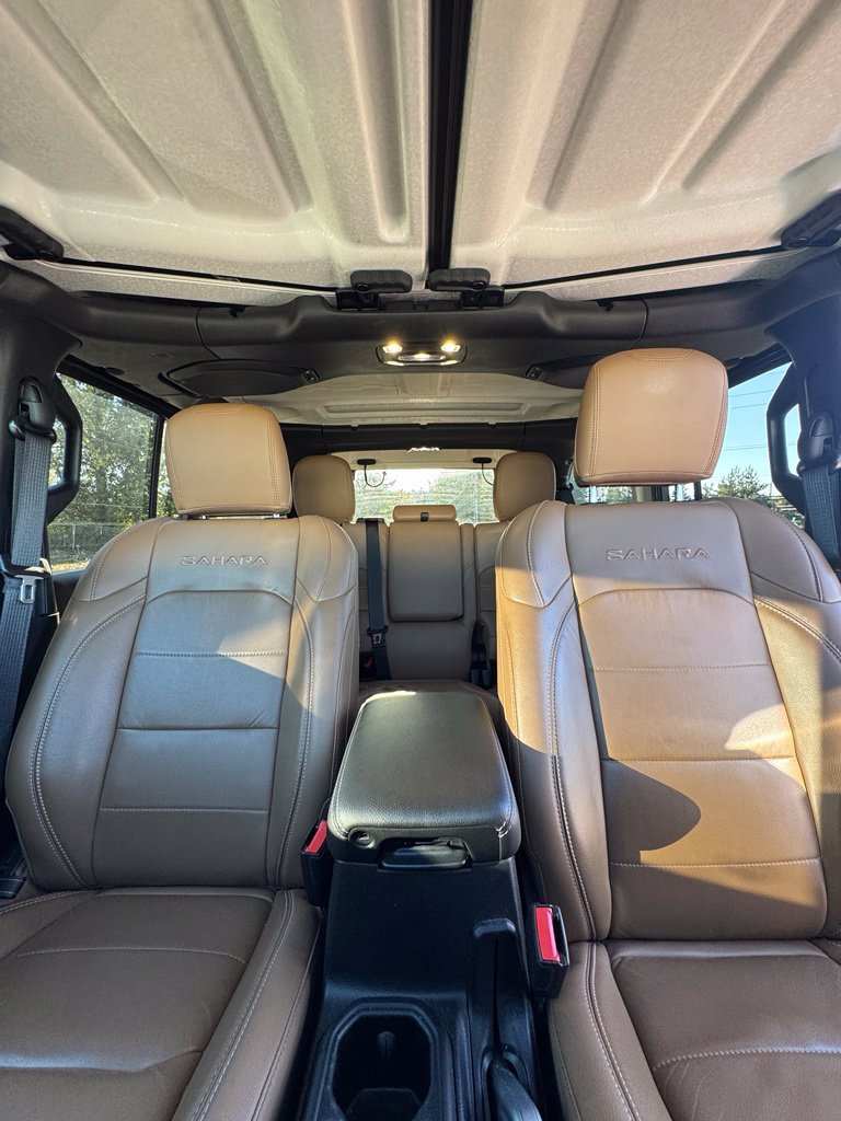Used 2021 Jeep Wrangler Unlimited Sahara w/ Cold Weather Group AWD/4WD image 23