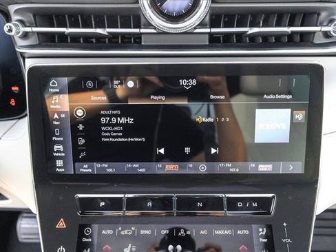 Used 2023 Maserati Grecale Modena AWD/4WD image 16