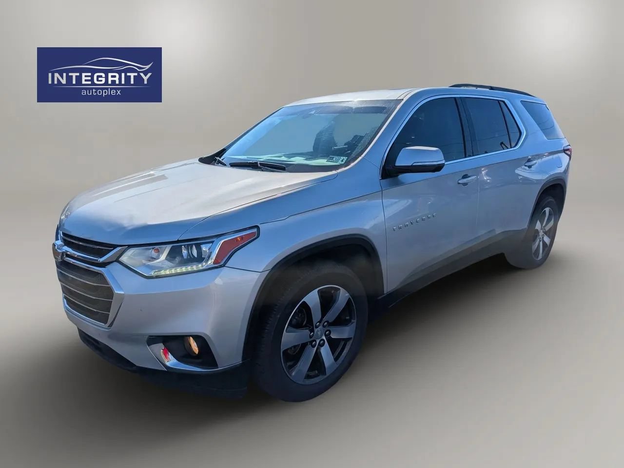 Used 2021 Chevrolet Traverse LT w/ LT Premium Package FWD image 1