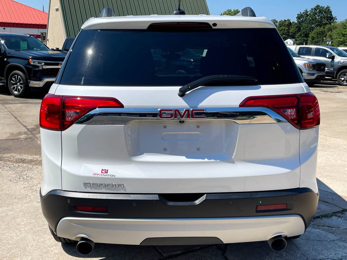 Used 2019 GMC Acadia SLT w/ LPO, Floor Liner Package FWD image 8