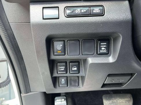 Used 2023 Nissan Frontier SV w/ Technology Package AWD/4WD image 29
