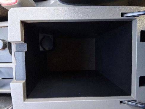 Used 2009 Nissan Sentra 2.0 SL FE+ image 28