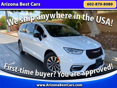 Used 2024 Chrysler Pacifica Limited