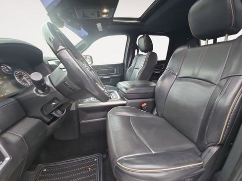 Used 2017 RAM 1500 Limited image 9