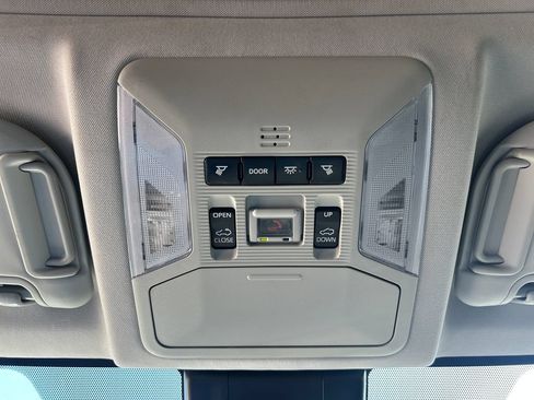 Used 2021 Toyota RAV4 XLE Premium FWD image 18
