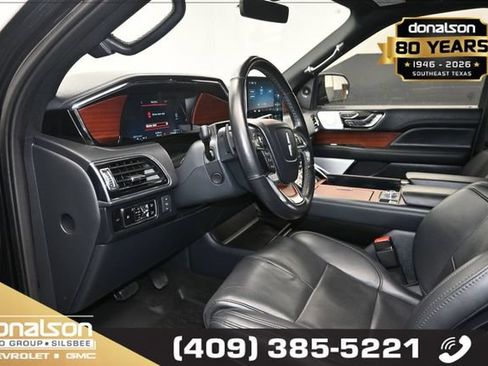 Used 2023 Lincoln Navigator Reserve AWD/4WD image 7