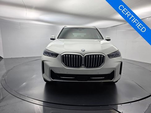 Used 2024 BMW X5 sDrive40i w/ Premium Package RWD image 2
