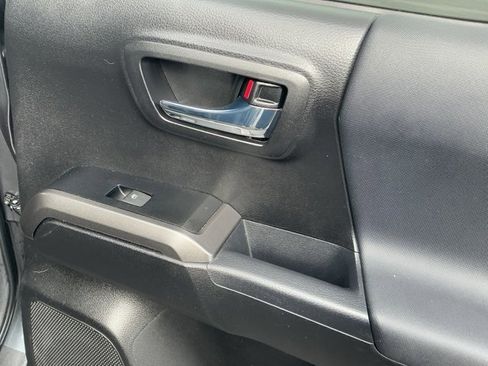 Used 2023 Toyota Tacoma TRD Sport image 25