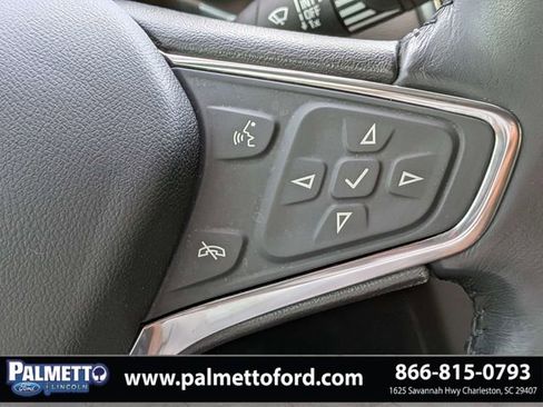 Used 2021 Chevrolet Equinox LT FWD image 26