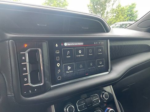Used 2023 GMC Yukon Denali w/ LPO, Floor Liner Package AWD/4WD image 15