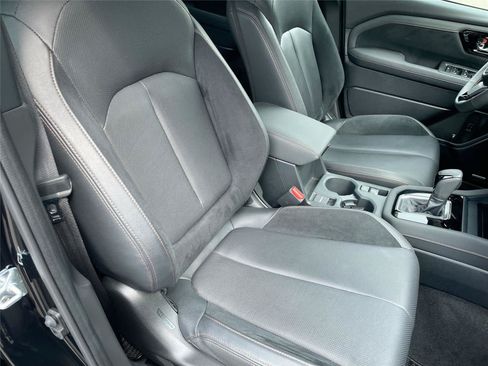 Certified 2025 Subaru Forester Touring AWD/4WD image 18