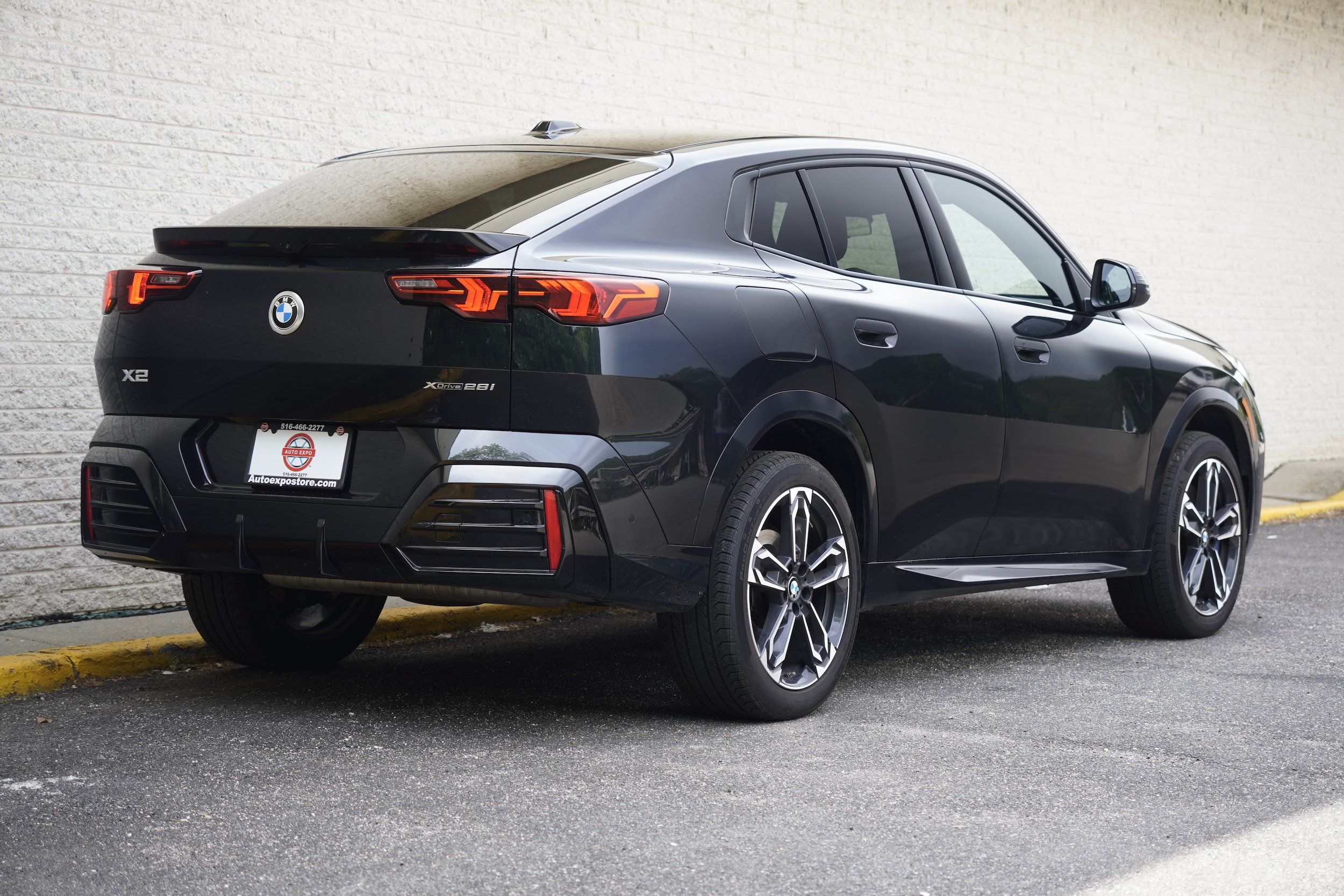 Used 2025 BMW X2 xDrive28i AWD/4WD image 7