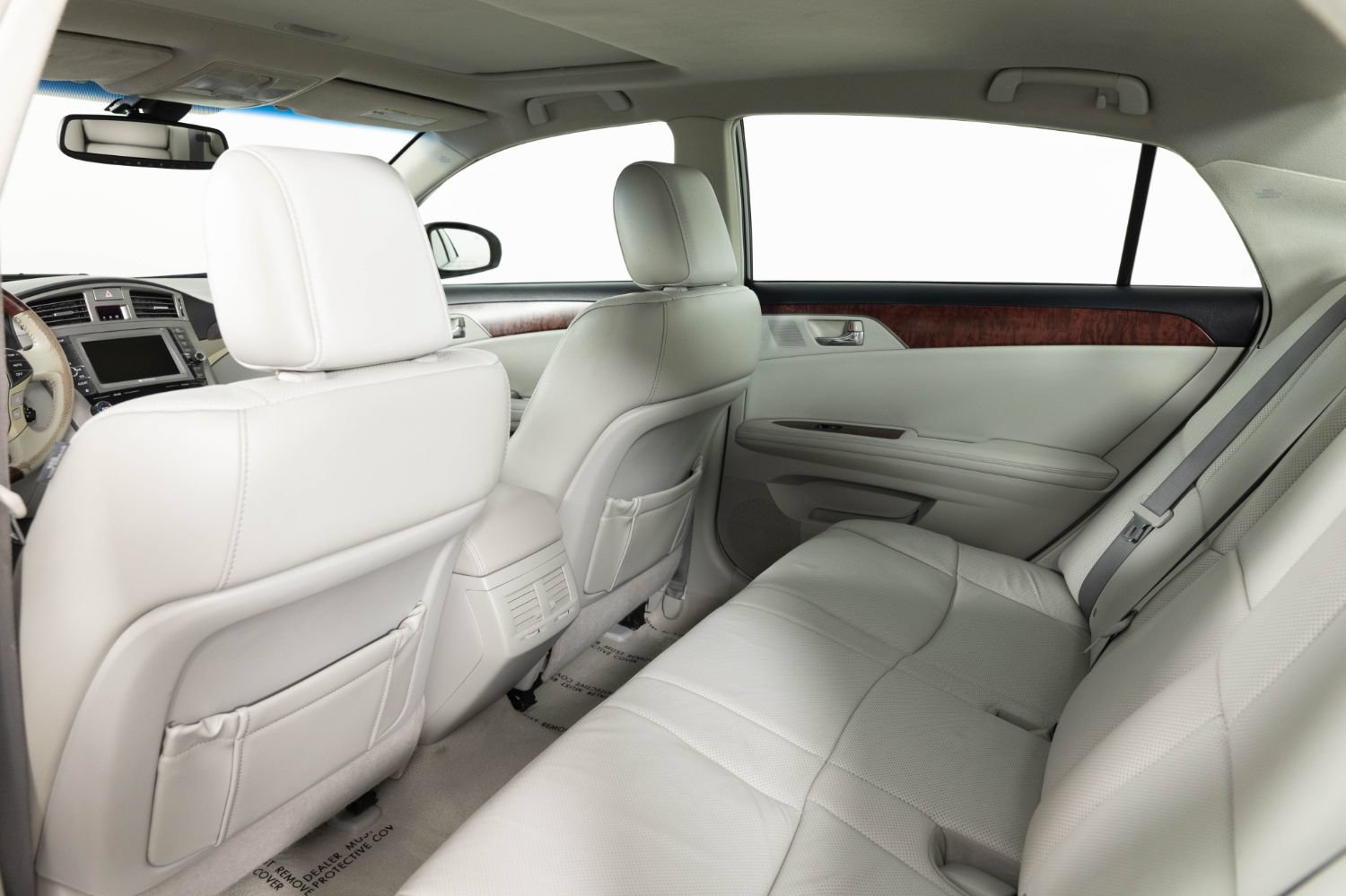 Used 2011 Toyota Avalon Limited FWD image 19