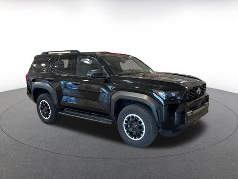 Used 2025 Toyota 4Runner TRD Off-Road image 2