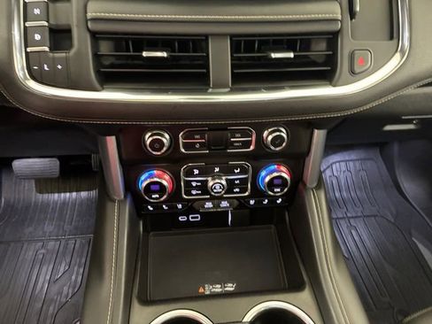 Used 2022 GMC Yukon SLT w/ SLT Premium Package AWD/4WD image 21