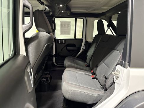 Used 2024 Jeep Wrangler Unlimited Rubicon image 22