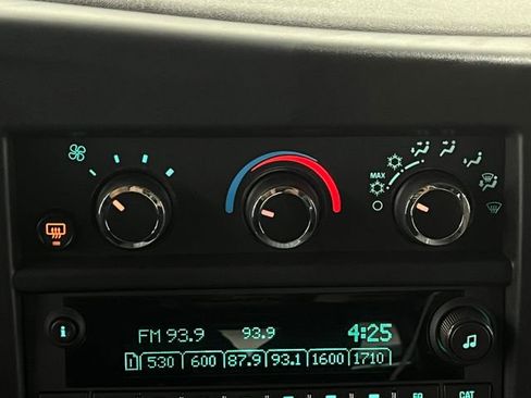 Used 2025 Chevrolet Express 2500 Extended w/ Driver Convenience Package RWD image 18